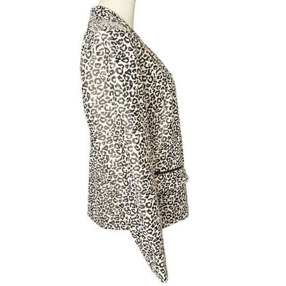 CHICO'S Faux Suede Animal Print‎ Blazer Jacket One Button Closure Size Medium - Picture 4 of 12
